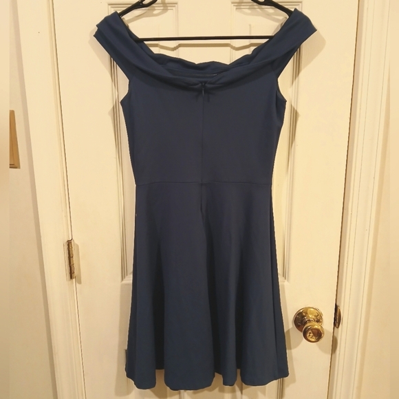 Lulus Off Shoulder Skater Dress Size Small - Picture 7 of 12